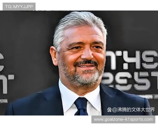 足球如何在特定情境下诞生球星并塑造其光辉形象