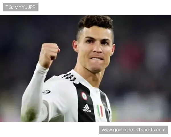 足球巨星的日常：从晨跑到晚宴，揭秘球员的一天生活全纪录