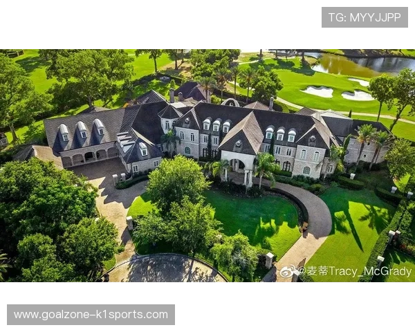 足球球星奢华豪宅揭秘豪华设施与私人空间展现独特生活方式