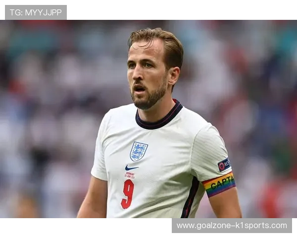 足球运动员8号球星是谁 他在赛场上的传奇与影响力解析